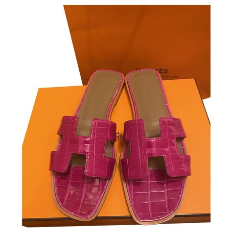 hot pink hermes sandals